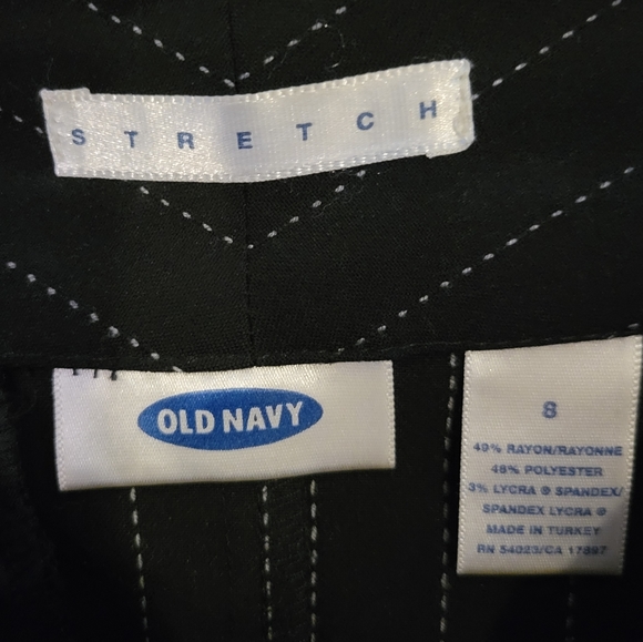 Old Navy Stretch Skirt Pin Striped Front zippered and slit Size 8 - Picture 12 of 12